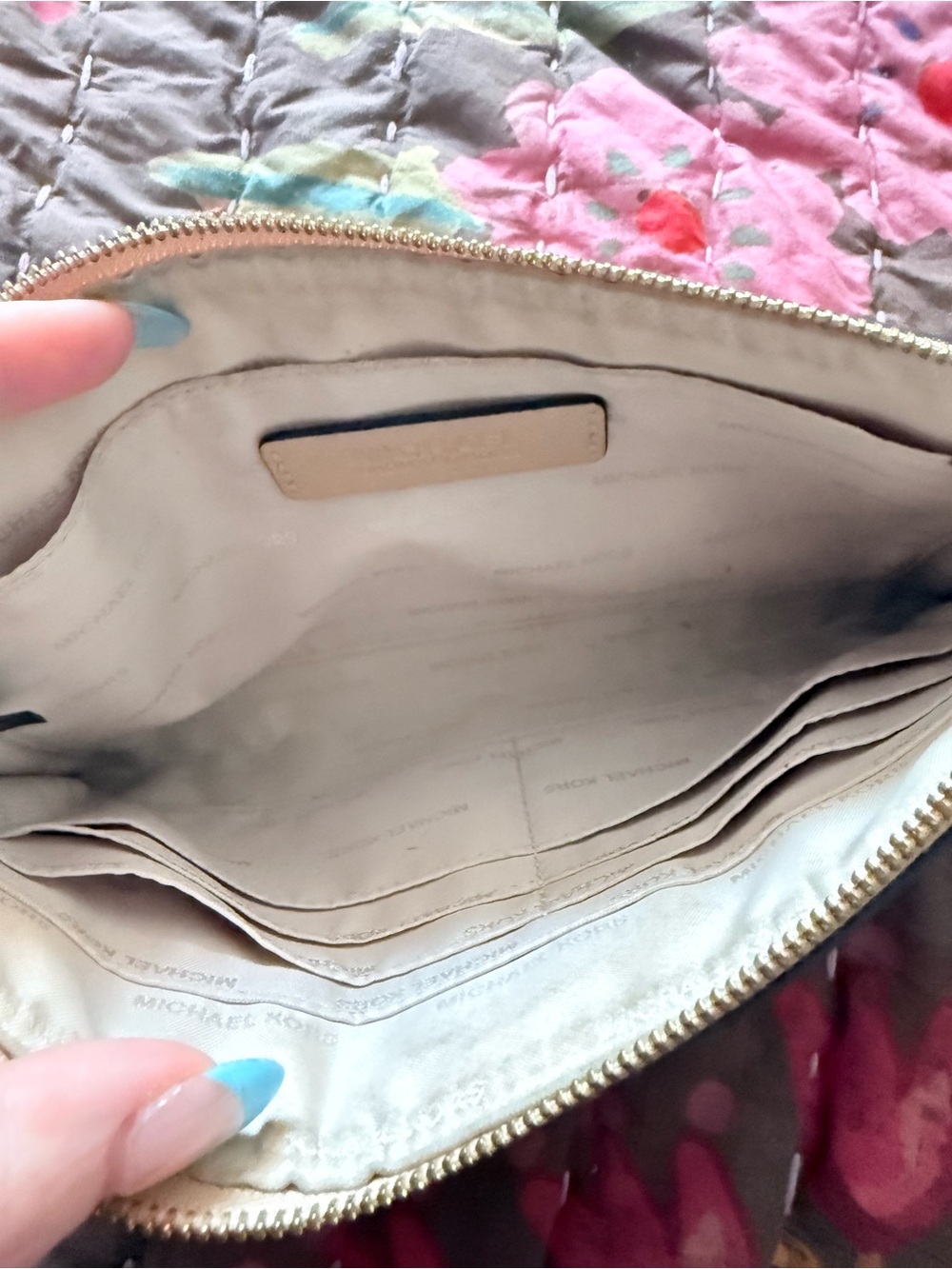 Michael Kors Ivory Star Appliqué Wristlet - Picture 4 of 4